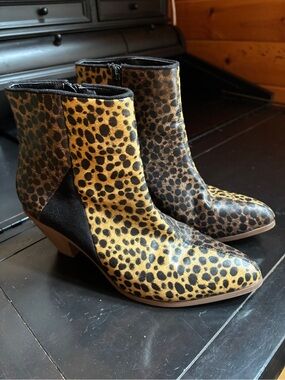 Cato Patchwork Leopard-Print Ankle Boots in Black and Tan
